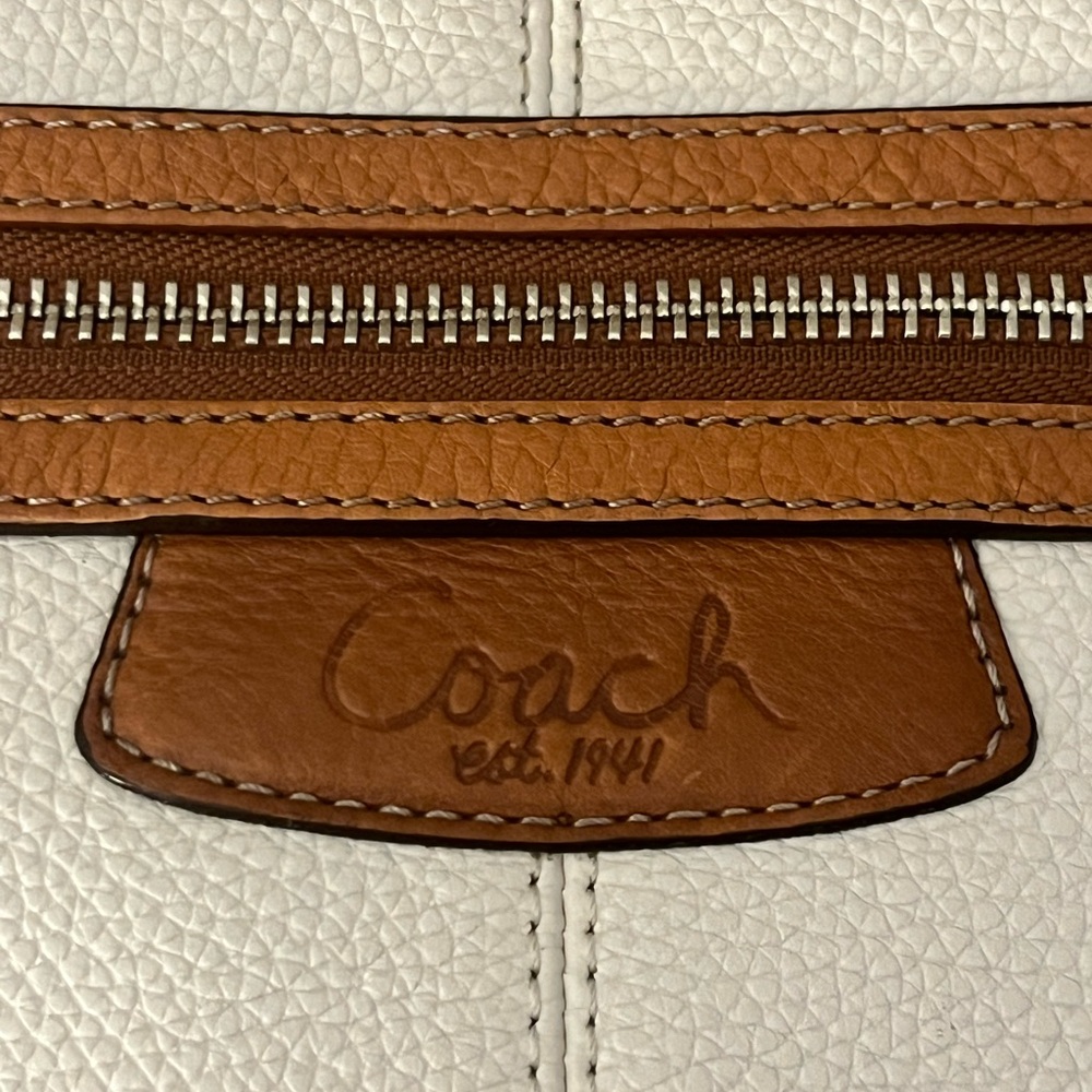 Coach Penelope All Leather Tote / Shoulder Bag w/ Emerald Interior F14683 - Picture 11 of 16
